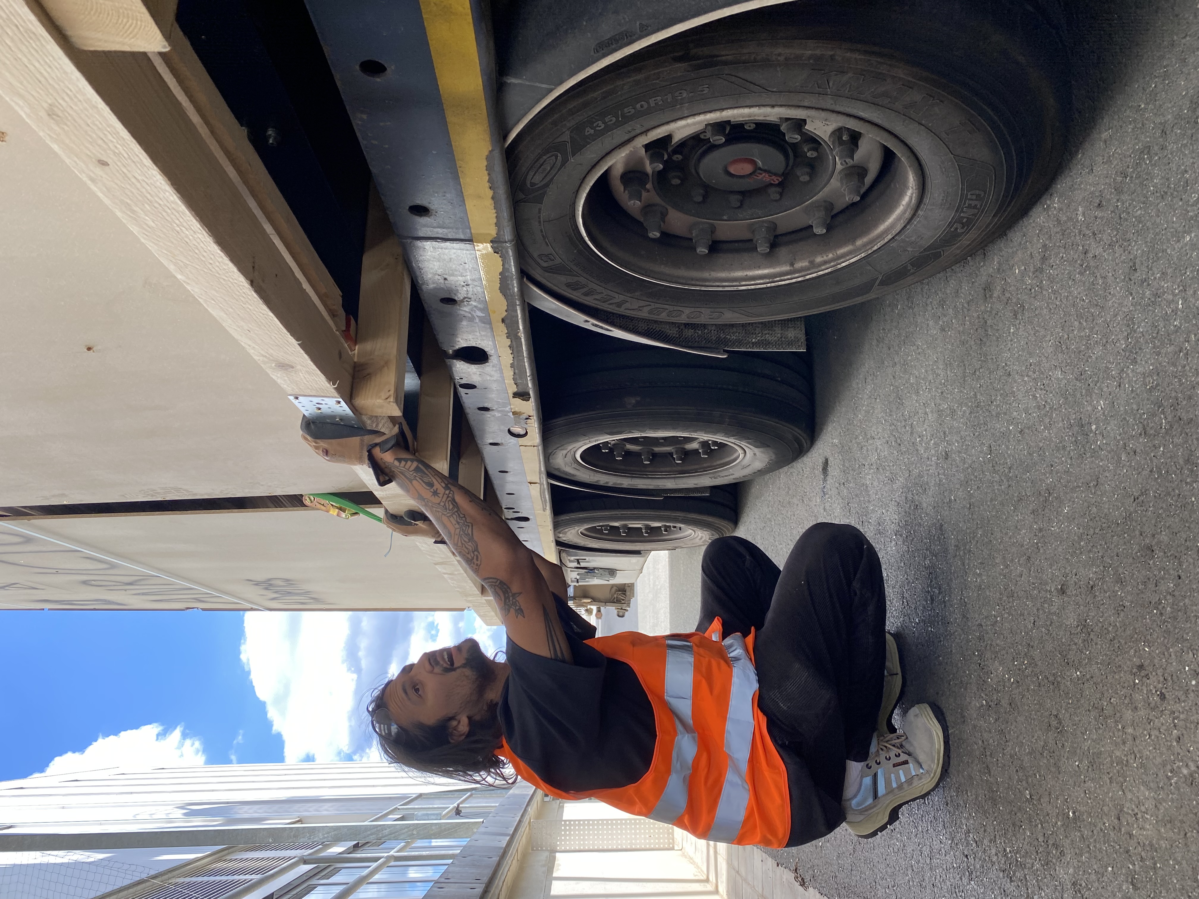 Integrierte Truckload Services – 4